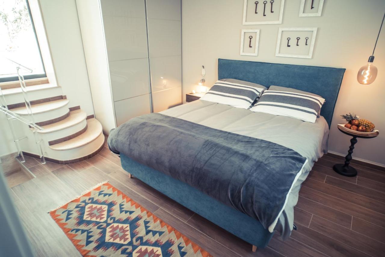 800S Home Luxury Rooms Ostuni Exterior photo